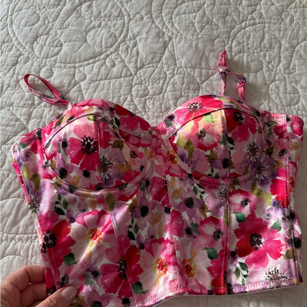 Amisu Pink Floral Top